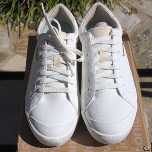 Dr. Scholl's Time Off White Lace-Up Sneakers, 8.5M NIB